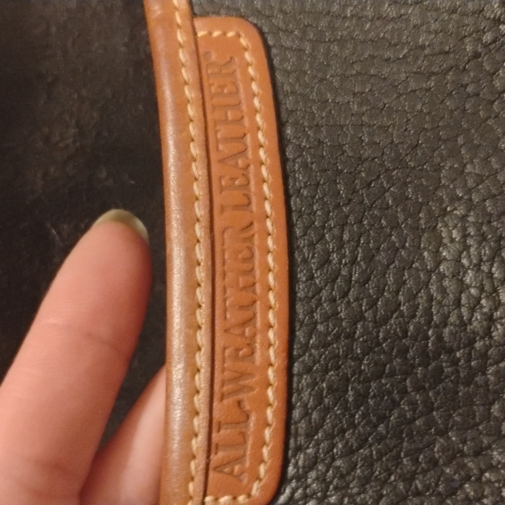 Vintage Dooney & Bourke Black Pebbled Leather Crossbody with Brown Trim - Picture 4 of 5